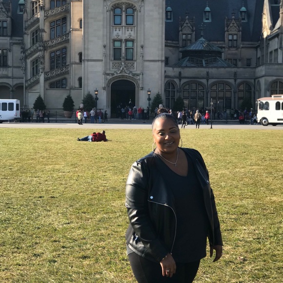 Meet your Posher, Victoria - Picture 2 of 6